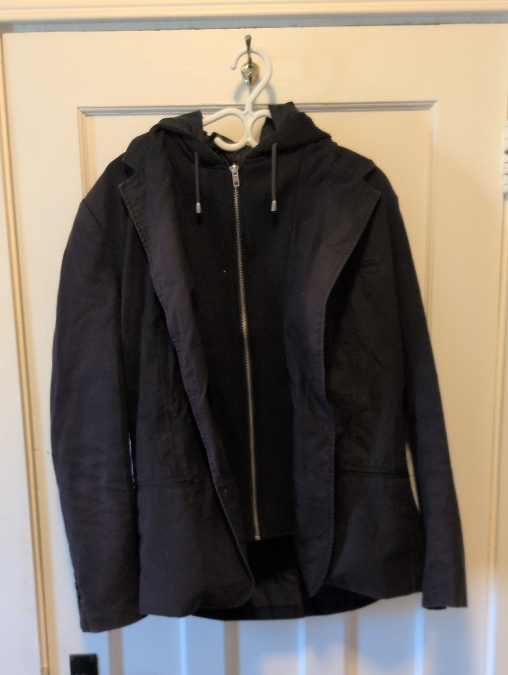 Stylish Black Guess Lightweight Jacket